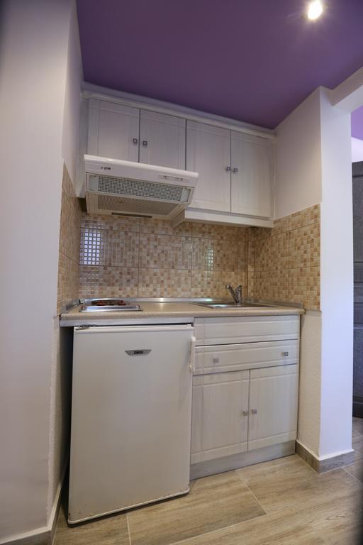 Studios Apartments Irini Patira โปตอส ภายนอก รูปภาพ